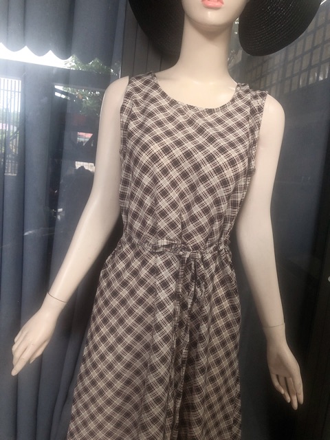 Đầm voan vintage màu nâu