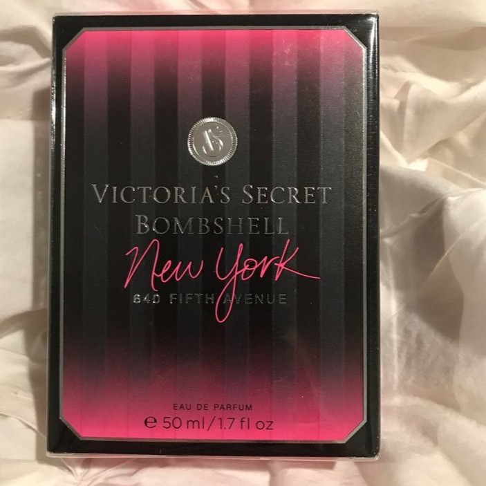 Nước hoa nữ Victoria's Secret Bombshell New York EDP 50ml