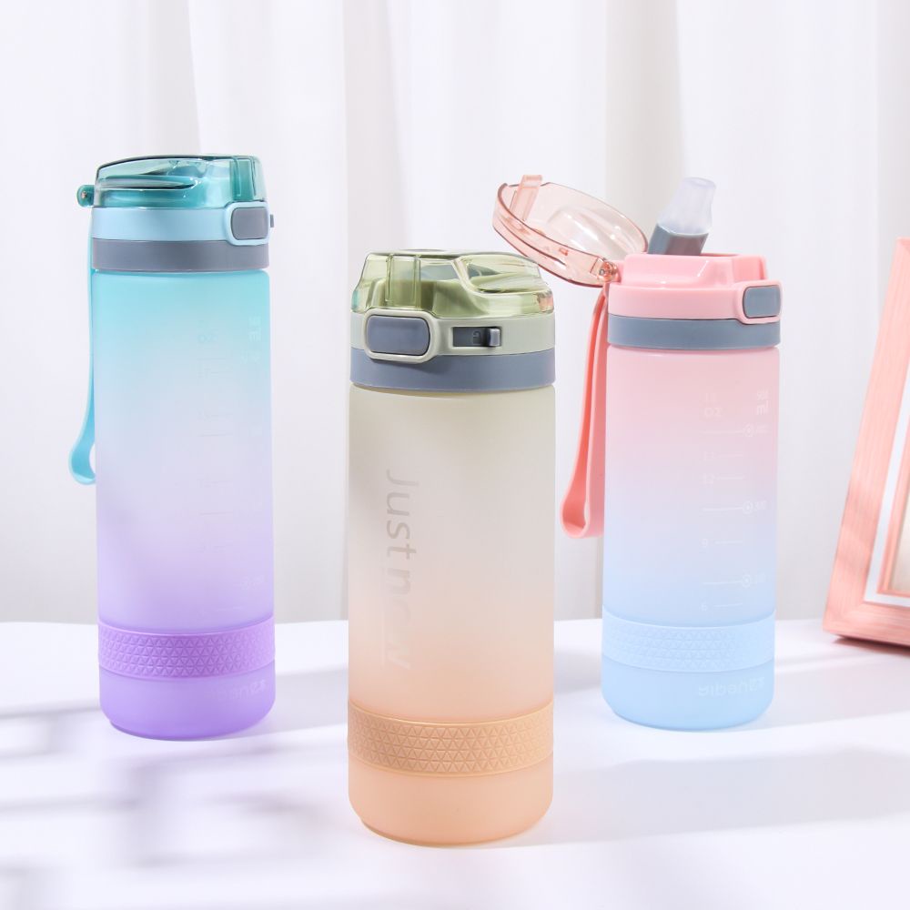 Bình đựng nước thể thao 400/600ml bằng nhựa có ống hút chống tràn nhiều màu sắc