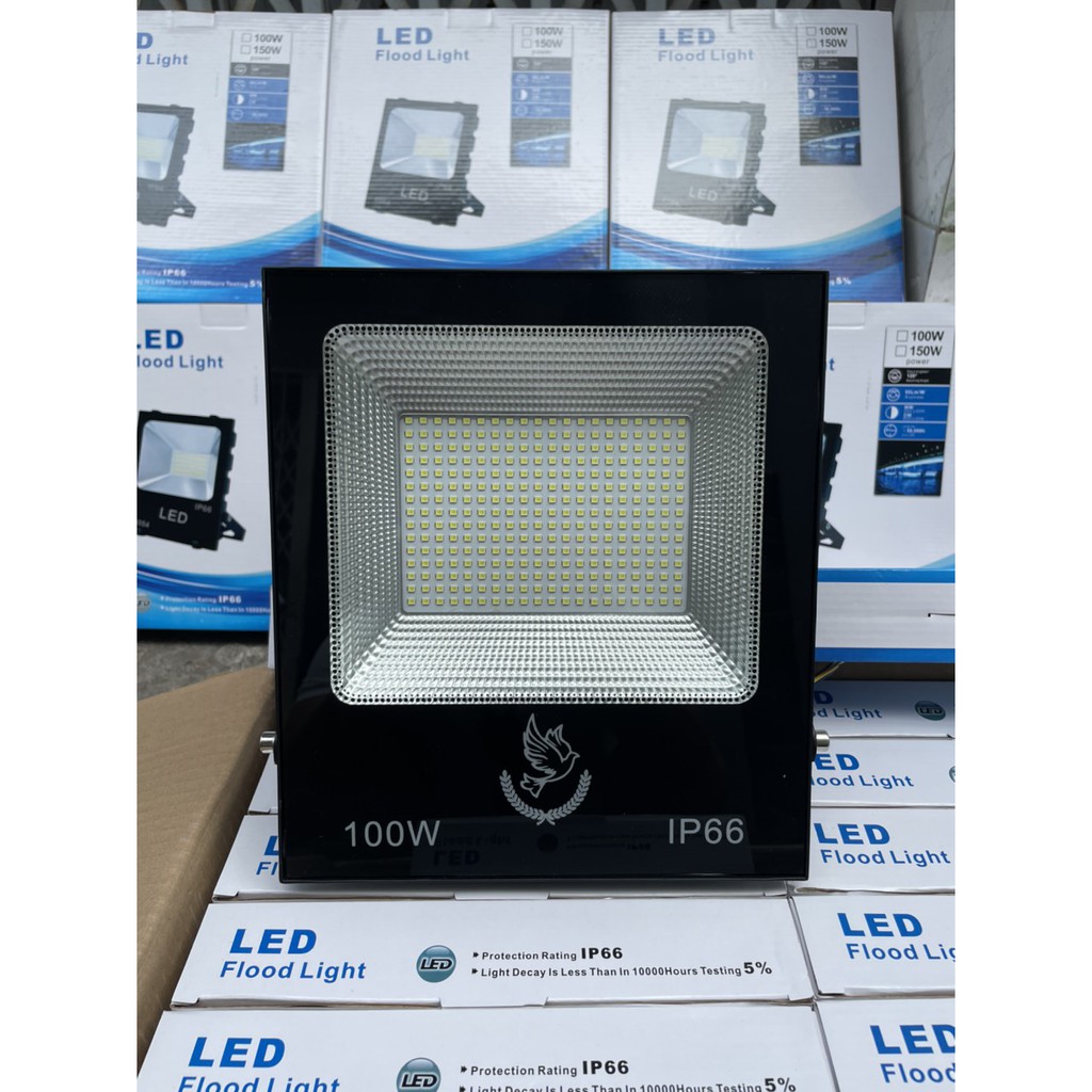 Đèn pha LED 100W  ip66 chiếu sáng ngoài trời, sử dụng điện lưới 220v, tiện dụng phù hợp với nhiều đối tượng khách hàng