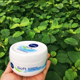 Kem dưỡng Nivea Soft 200ml Đức