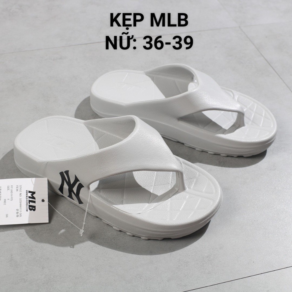 Dép 𝐌𝐋𝐁 xỏ ngón nữ đế cao 5 phân đi kèm full phụ kiện. Cực tôn dáng cho các bạn gái, chất liệu cao su dày dặn, êm ái.