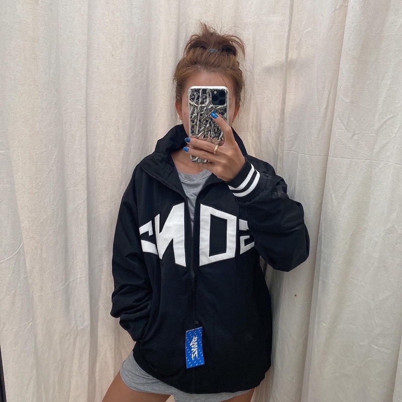 Áo khoác dù form bomber