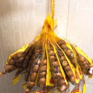 Đậu phộng muối ( XÂU 10 GÓI)  có 2 hiệu VẠN TÂN và THUẬN THÀNH PHÁT