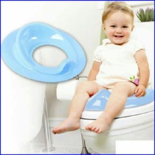 Nắp thu nhỏ bồn cầu cho bé tự đi tiểu