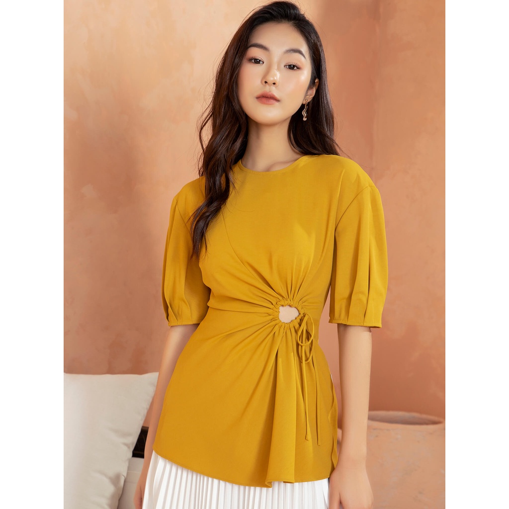 Áo rút nhún vai tay cộc khoét vai D.CHIC MS: 1811598 | BigBuy360 - bigbuy360.vn
