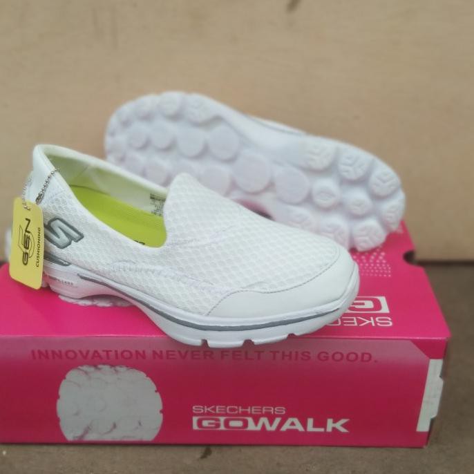 Skechers Mô Hình Nhân Vật Go Walk 4 37 Code 1281