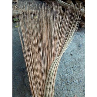 Chổi dừa quét sân, vườn