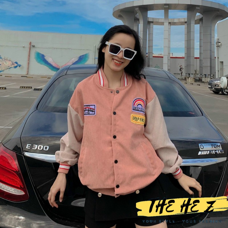 Áo khoác bomber nữ cute cổ vuông chất liệu nhung thêu logo Z200 | BigBuy360 - bigbuy360.vn