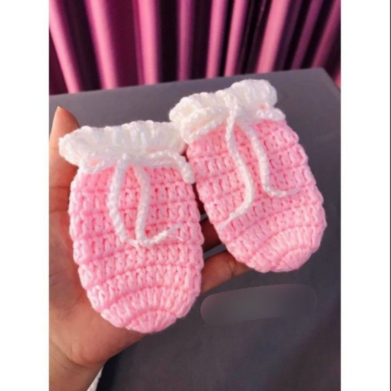 Giày len giữ ấm cho bé gái sơ sinh đến 12 tháng không dánĐế