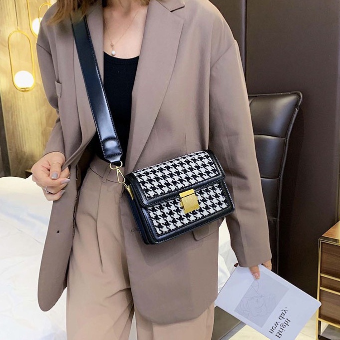 Túi xách nữ đẹp 3 ngăn cao cấp phối họa tiết caro hot trend HH 375