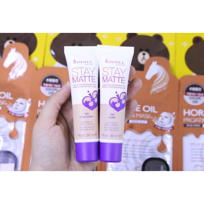 Kem nền Rimmel Stay Matte Liquid Mousse Foundation Uk