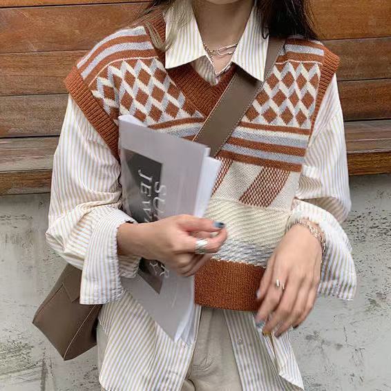 Áo Len Nữ Không Tay Họa Tiết Sọc Ngang Thời Trang