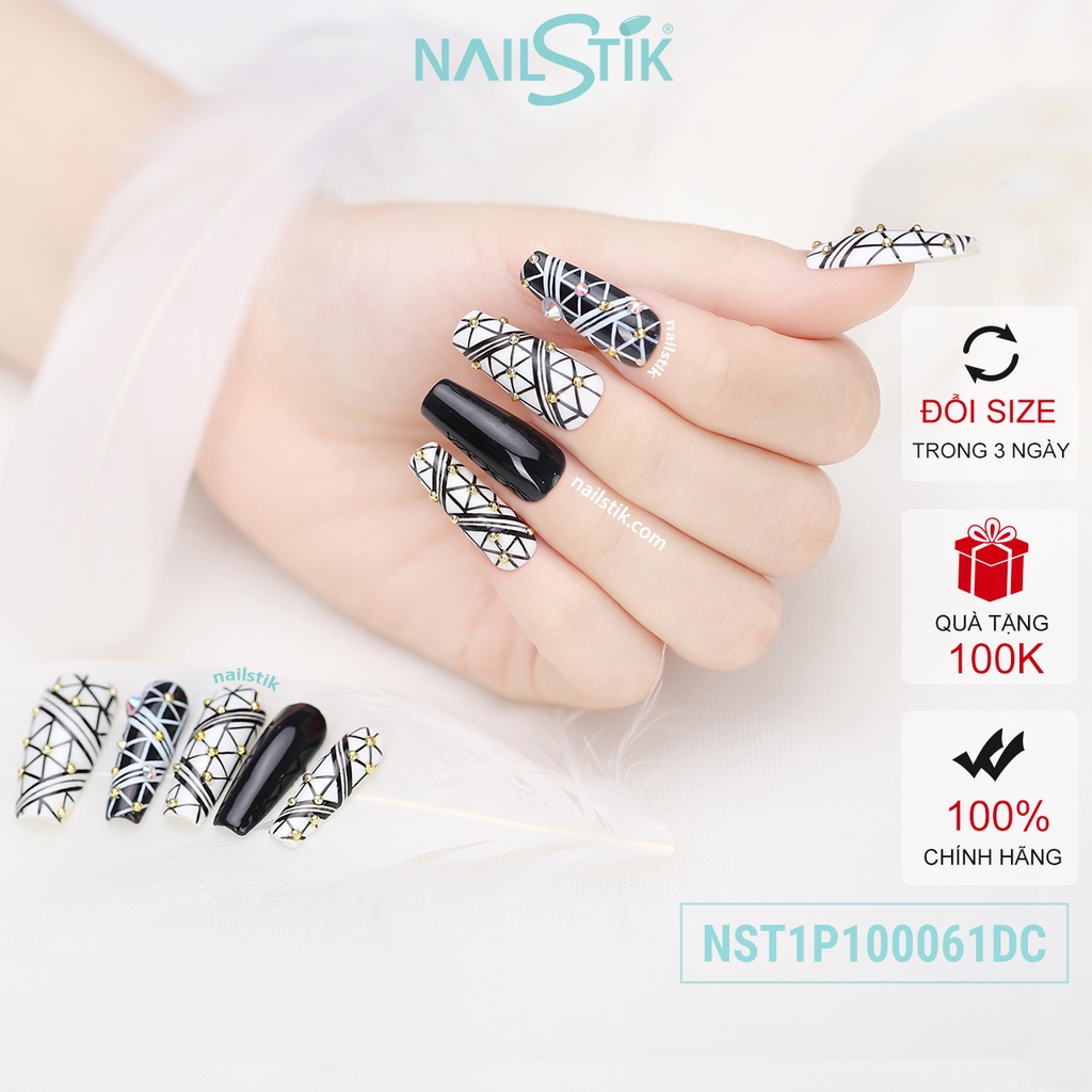 Móng úp thiết kế by NAILSTIK, màu trắng, đen, form móng coffin, dài 061