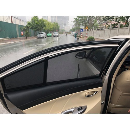 Rèm che nắng Toyota Camry 2014 – 2019  (Loại 1) hít nam châm BH 24 tháng