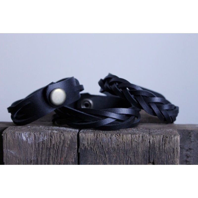 Vòng Tay Da Unisex Làm Thủ Công Handmade Da Thật