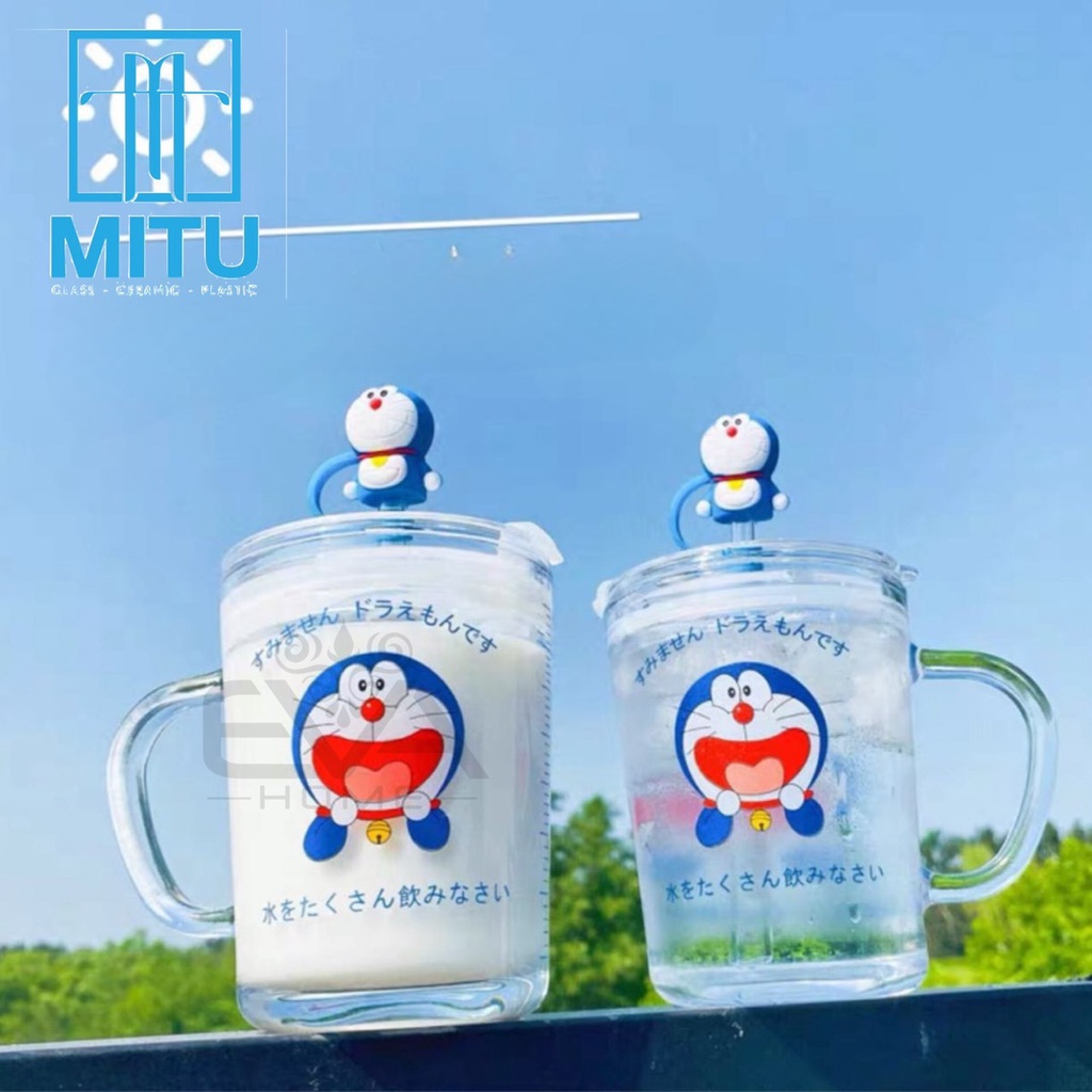 Ly Quai Thuỷ Tinh Có Vạch Chia 350 Ml Pha Sữa Hình Mèo Máy Doremon Kèm Nắp Đậy Ống Hút Silicone Cute Cao Cấp SP585