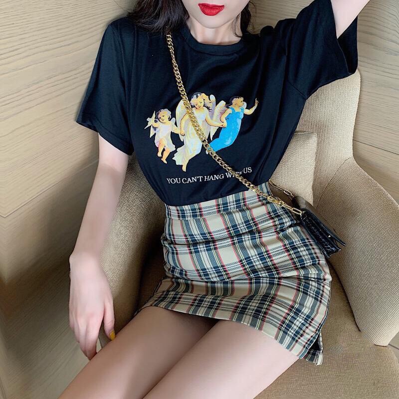 SET ÁO THUN ANGEL MÀU ĐEN MIX CHÂN VÁY CARO XẺ TÀ - QUẦN GIẢ VÁY CHỮ A + ÁO PHÔNG IN CHỮ