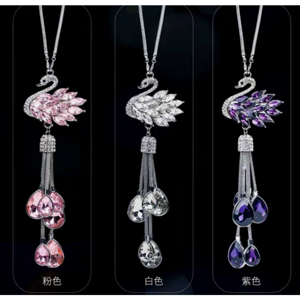 Khánh treo gương xe ô tô thiên nga đuôi đá pha lê cao cấp trang trí nội thất xế yêu