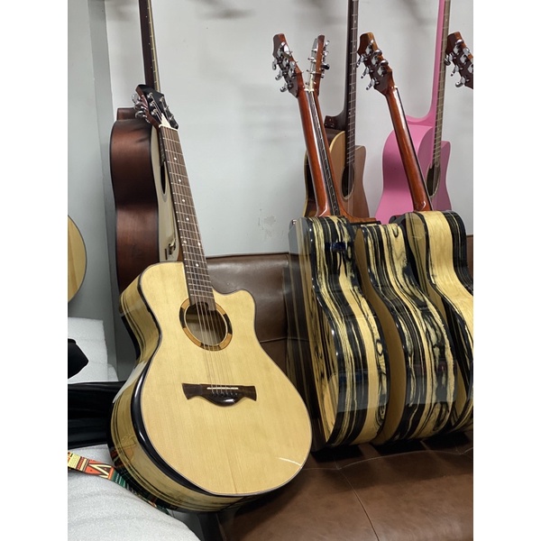 Đàn Guitar Acoustic Mã ST-X4 Có Vát Bavel Top Thông Nguyên Tấm Back Side Landspace Chính Hãng ST.Real Guitar Sài Thành