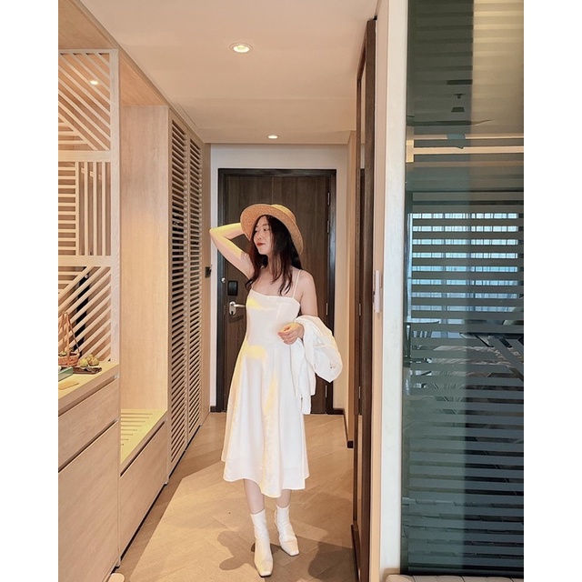 Đầm trắng hai dây Ruchan