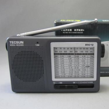 Đài FM radio Tecsun R9012