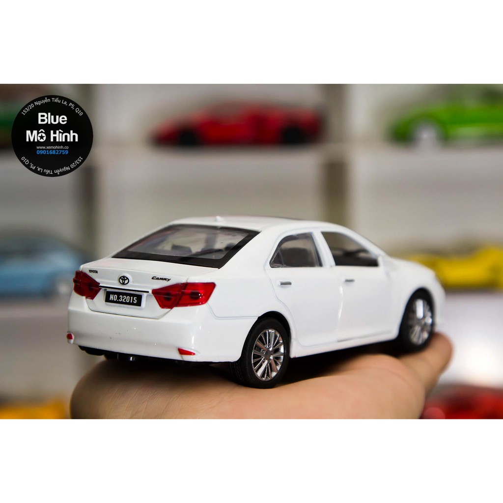 Blue mô hình | Xe mô hình Toyota Camry tỷ lệ 1:32