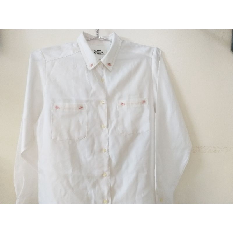 Áo sơmi trắng thêu size S- M thanh lý
