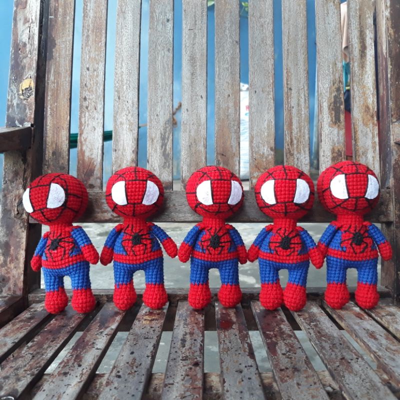 handmade_ thú bông hình siêu nhân nhện móc len