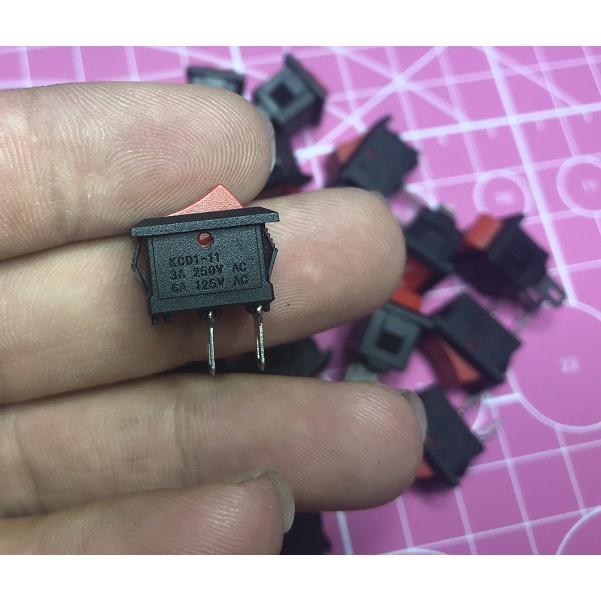 Công Tắc ON/OFF mini đỏ 3A 250V AC