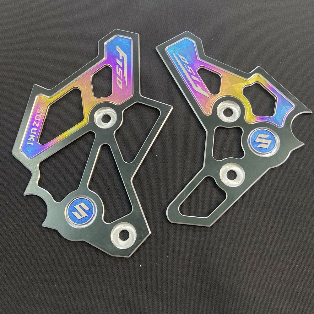 Nẹp Sườn Che Pen RAIDER/SATRIA FI Mẫu Mới Phối Tem Titan