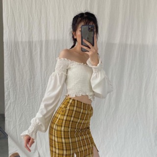 Áo crt trễ vai bánh bèo