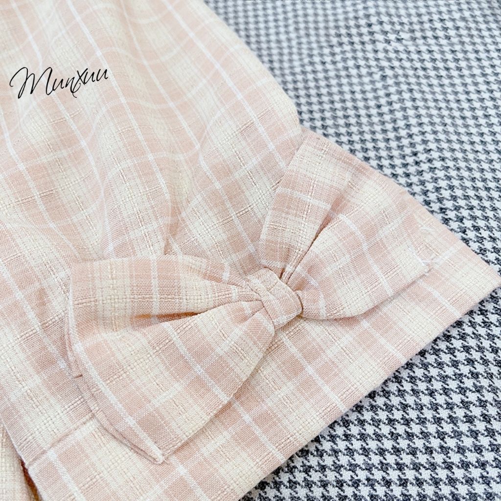 Áo sơ mi nữ kẻ caro Munxuu, cổ V tay ngắn phối nơ, thiết kế kiểu giấu cúc thanh lịch nhẹ nhàng - BS07