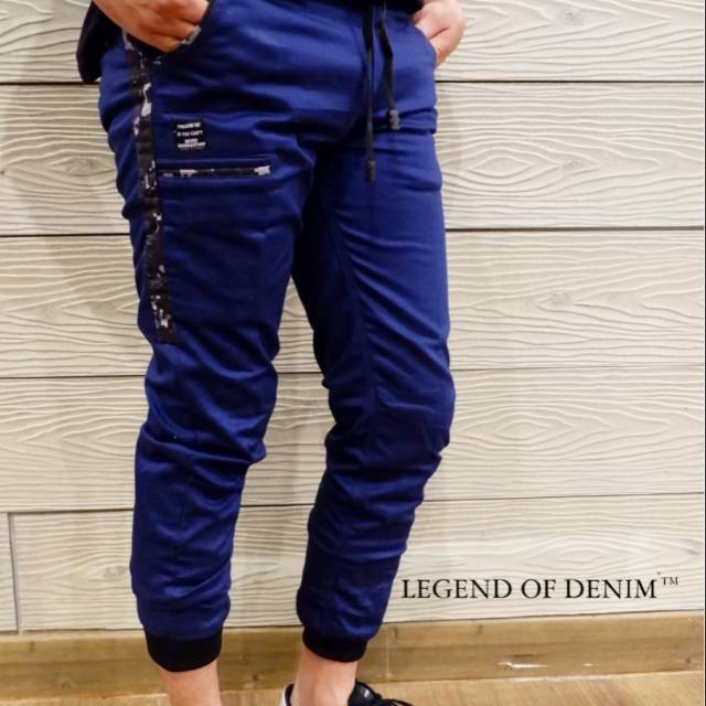 Quần Jogger Có Túi Chất Liệu Denim Trẻ Trung Năng Động