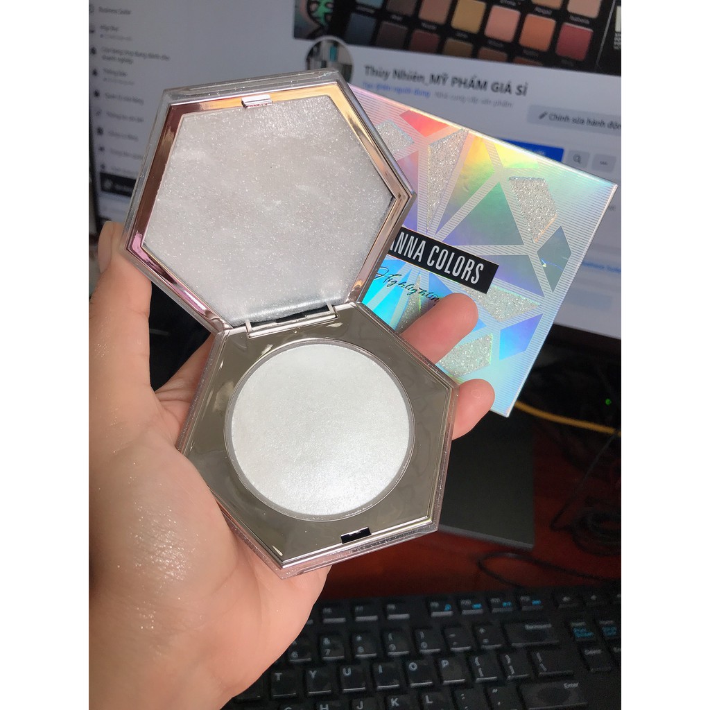 Phấn Bắt Sáng Sivanna Ultra Diamond Highlight Powder HF4024 10g