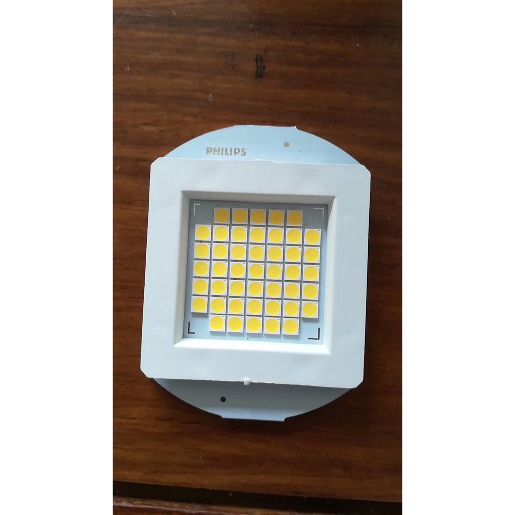 Chip led philips lumileds inside 32v-50w - 1500ma , kèm holder chụp nhựa