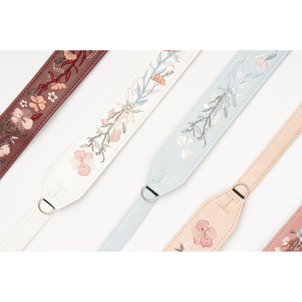 Quai đeo túi bằng da bản to thêu hoa Ngaos Floral Belt