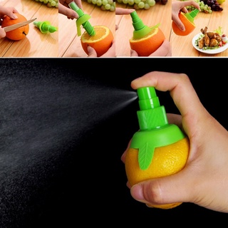 Dụng cụ xịt nước cốt chanh tiện lợi