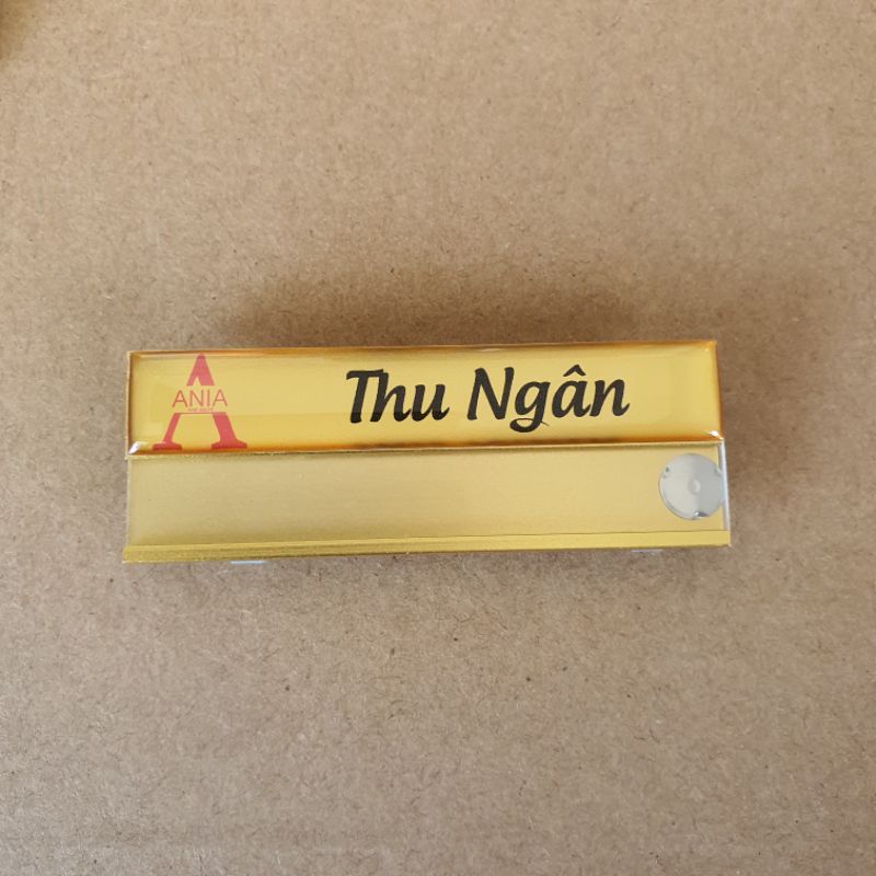 Bảng tên nhân viên - Thay tên