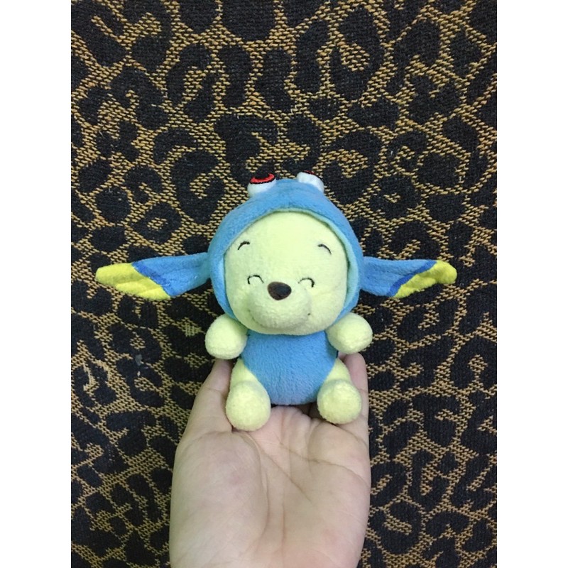 Gấu Pooh cosplay cá Dory