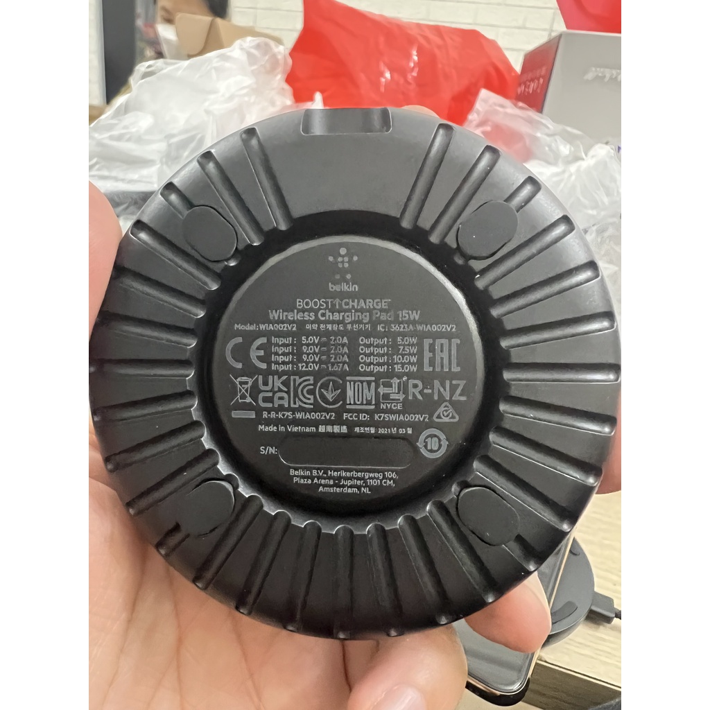 Sạc Không Dây Belkin BOOST↑CHARGE™ Wireless Charging Pad 15W - Hàng Chính Hãng - Bảo Hành 12 Tháng