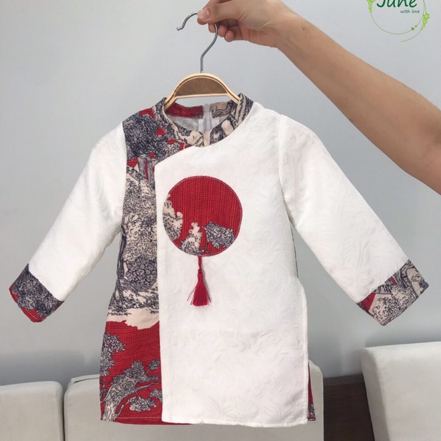 Áo dài cách tân trẻ em