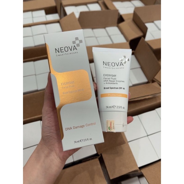 Kem chống nắng Neova SPF44