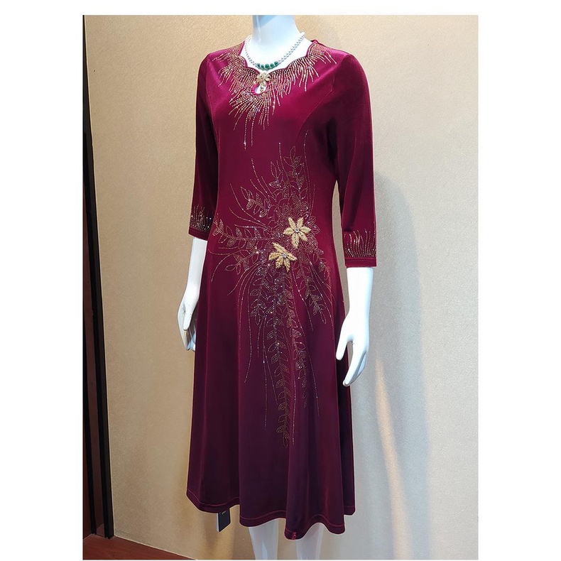 Đầm Nhung Đỏ Phong Cách Mới Mùa Thu Năm 2021 Cho Mẹ Và Bé