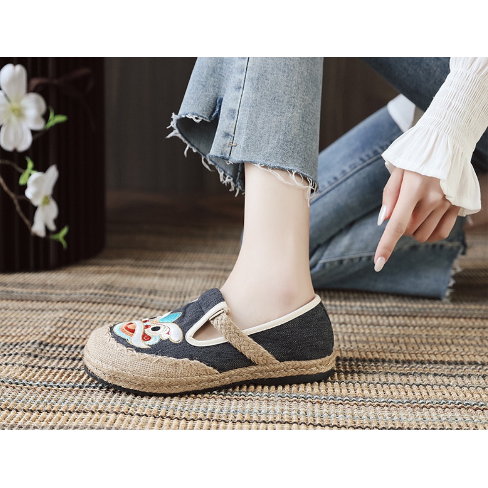 TAM50 Giày vải bố thêu kỳ lân