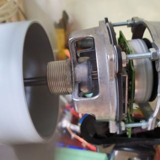 Đầu quạt B4 brushless motor Điện áp 18-24v 27w