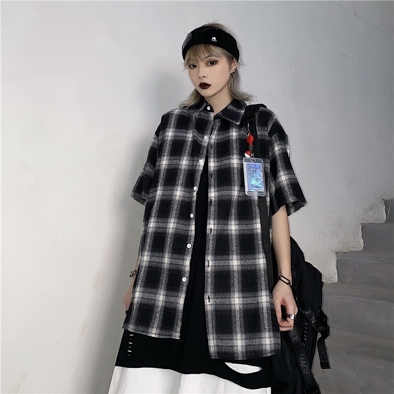 Sơ mi kẻ caro cộc tay unisex hoa cúc