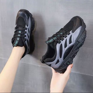 (2 màu )Giầy Nữ Thể Thao Seaker Phóng Cách BANE Vây Cá mới 2020