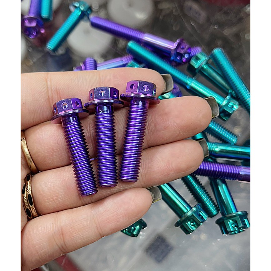 Ốc Đầu Trụ  Gr5 Titan 6Li, 8Li, 10Li Gắn Các Vị Trí Trên Xe