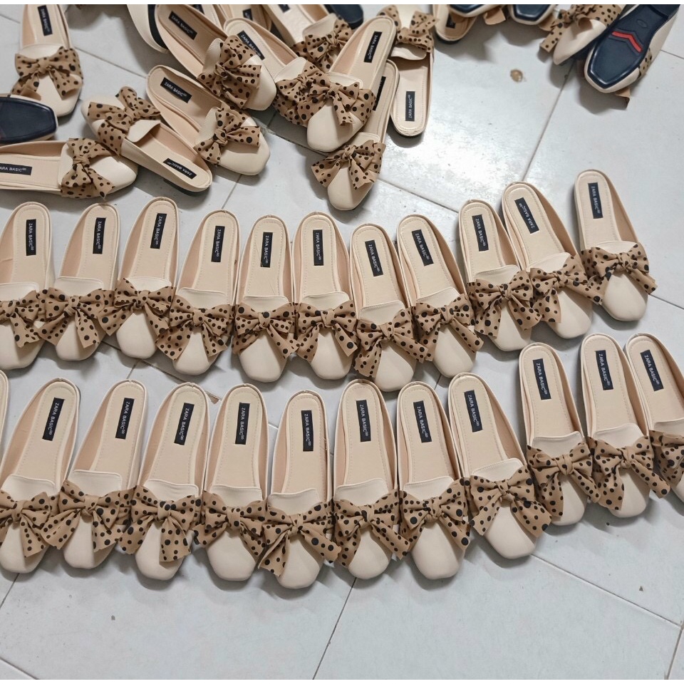 Giày Sục Nữ Phối Nơ Chấm Bi Siêu Xinh (2 Màu) - Form nhỏ đi tăng size | BigBuy360 - bigbuy360.vn